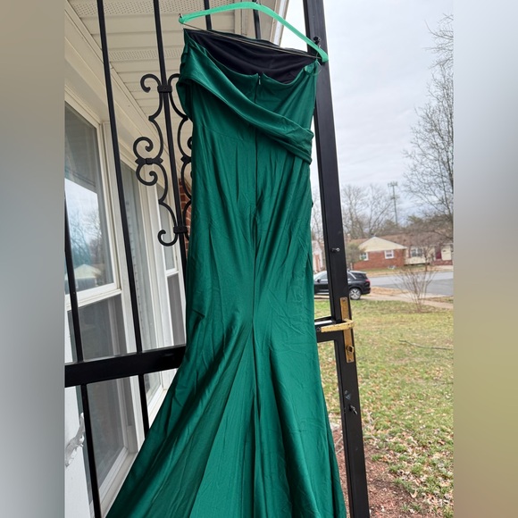 JESSICA ANGEL DRESS Let the graceful silhouette and attention - Picture 8 of 12